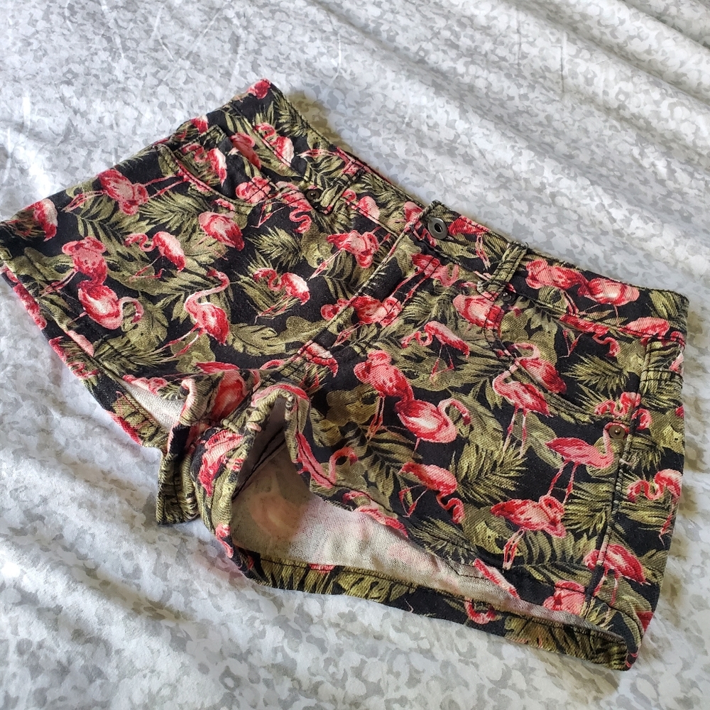 Flamingo Print Shorts 🦩🦩
